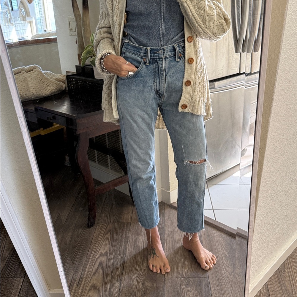 Customized pair of Levi’s 505 jeans into
About a size 26 vintage denim - Picture 4 of 16